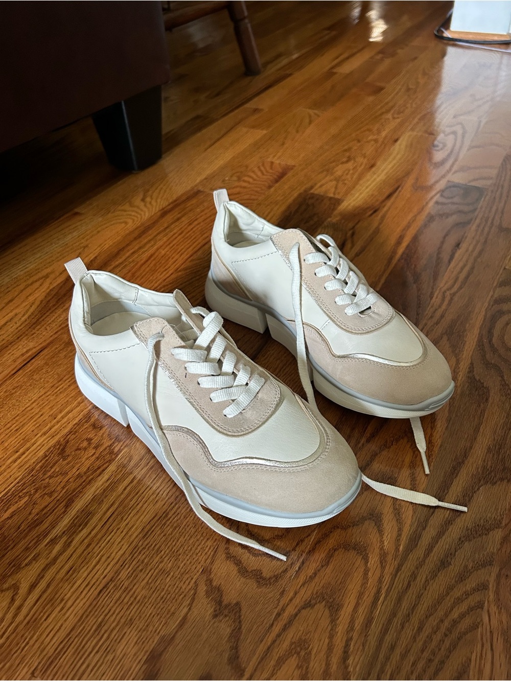 NWT Lk Bennett Step Cream & Beige Women's Casual Lace-Up Sneakers